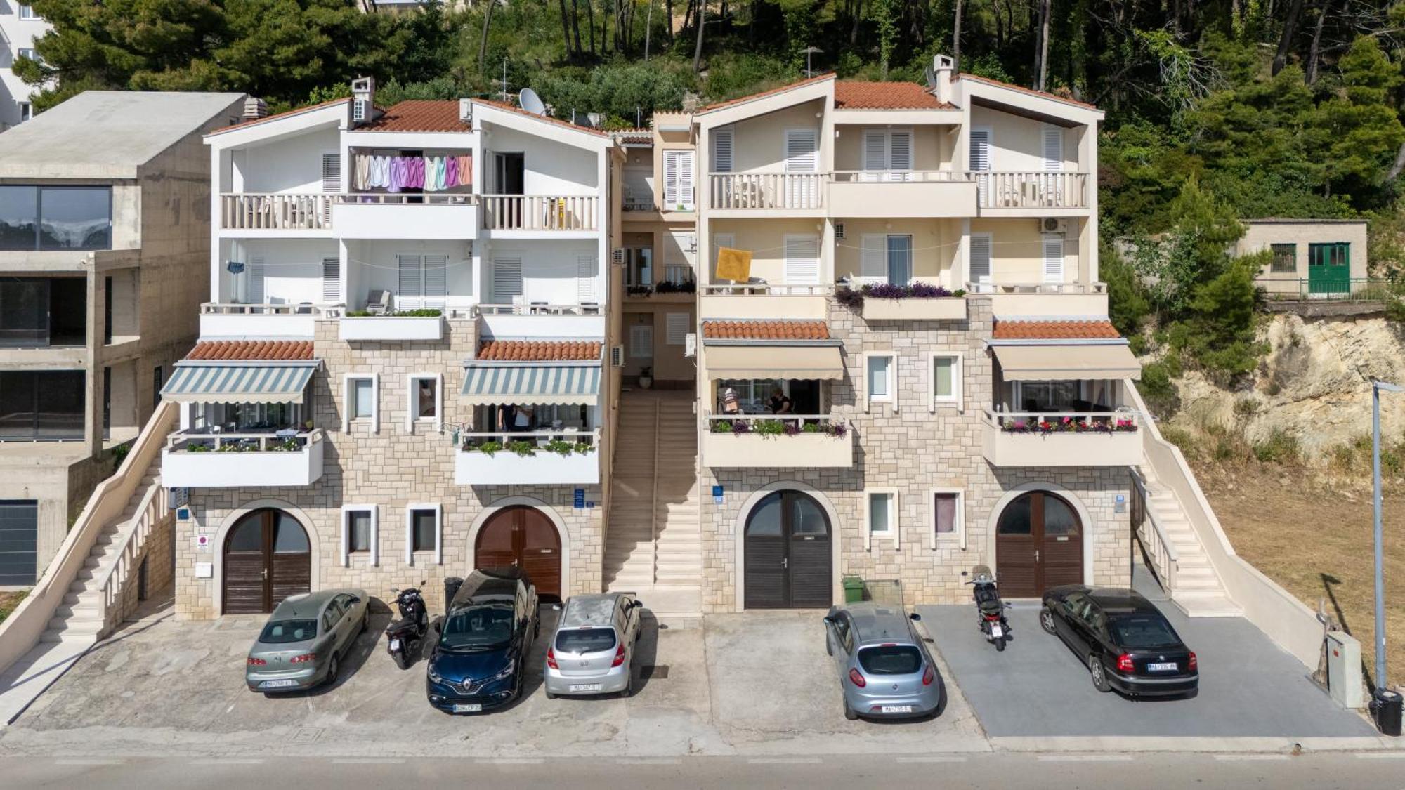 Apartments Klement Brela Exterior foto
